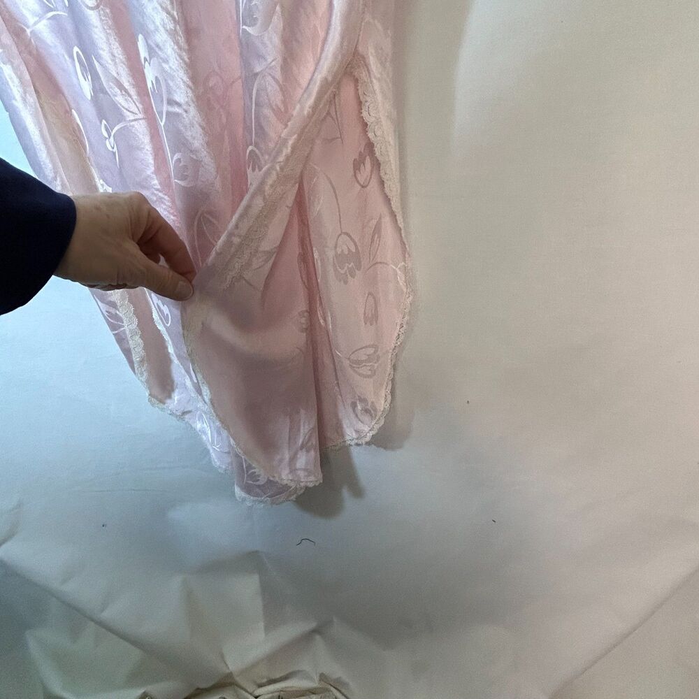 VTG Christian Dior Women's Pink Floral Jacquard Satin Lace Trim Nightgown Sz M - Picture 11 of 15
